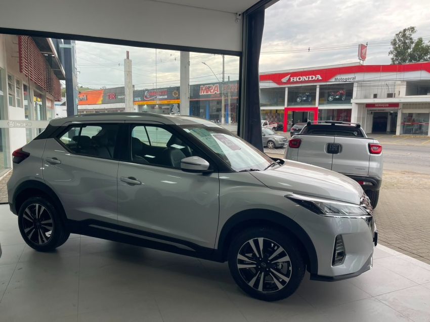 nissan kicks 1.6 versao topo de linha4