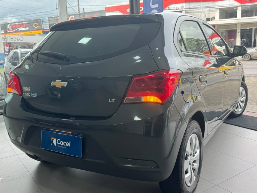 ONIX 1.0 LT 8V7