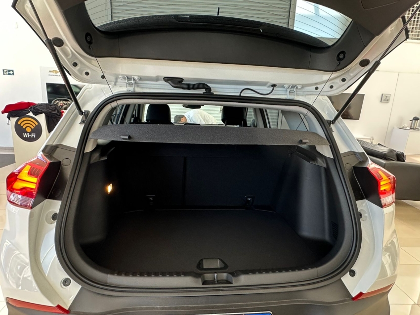 tracker 1.2 turbo premier / km baixo8