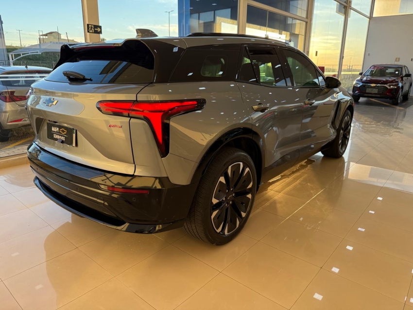chevrolet blazer ev 102 kw eletrico rs 2.0 4p automatico 20244