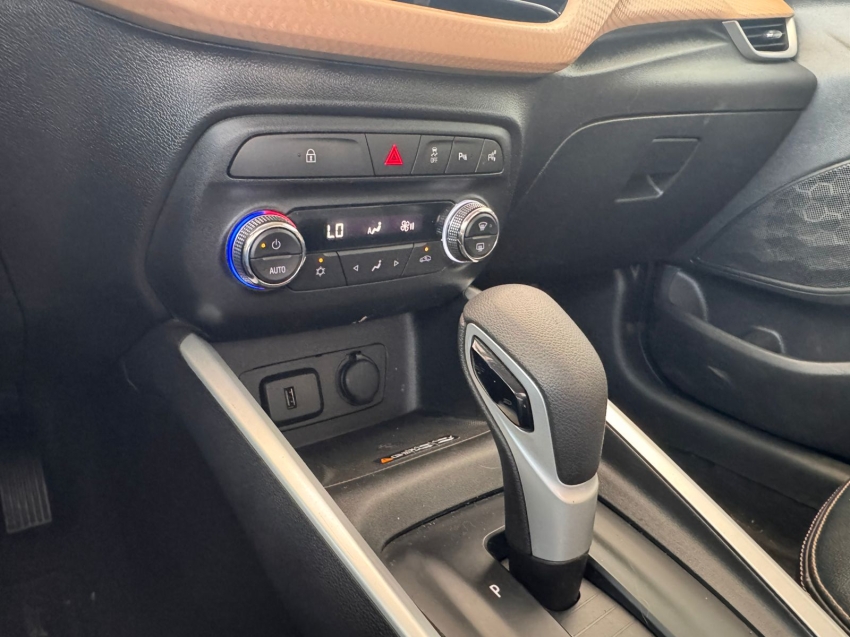 chevrolet onix 1.0 turbo flex premier automatico 4p 202012