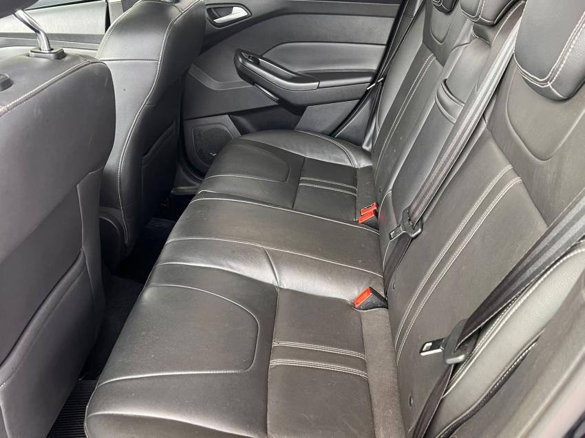 ford focus 2.0 titanium 16v flex 4p powershift automatico 201515