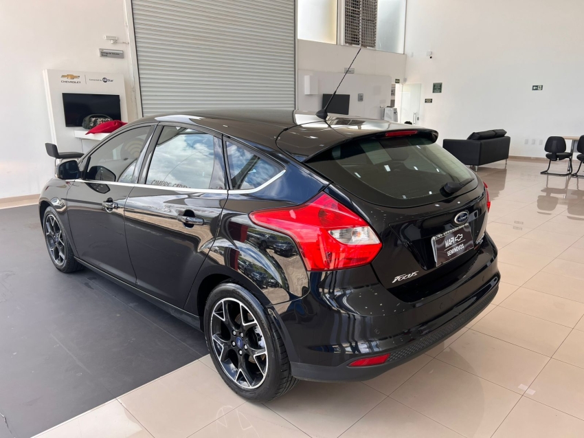 ford focus 2.0 titanium 16v flex 4p powershift automatico 20155