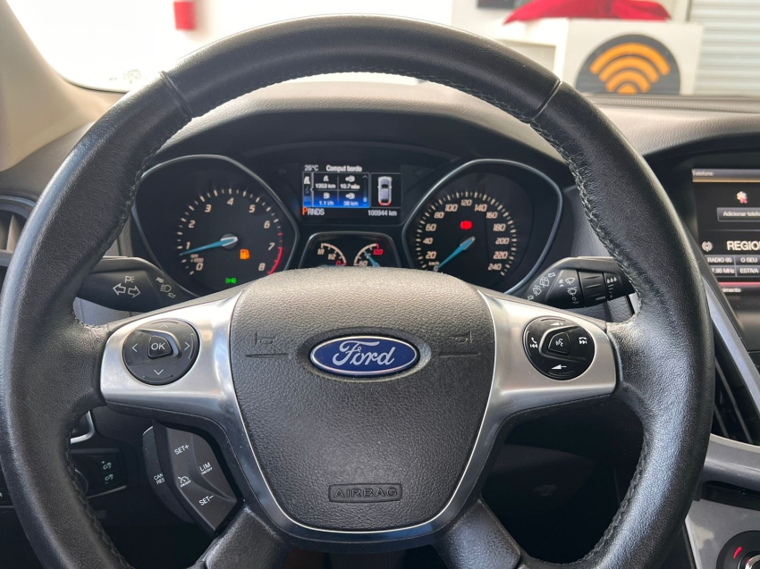 ford focus 2.0 titanium 16v flex 4p powershift automatico 201511