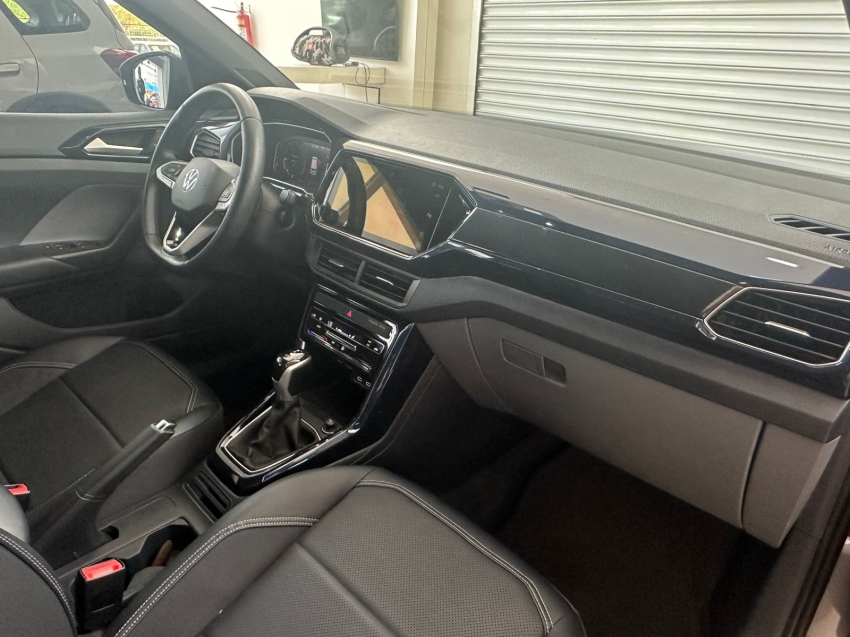 volkswagen t-cross 1.0 200 tsi total flex comfortline automatico 4p 202411