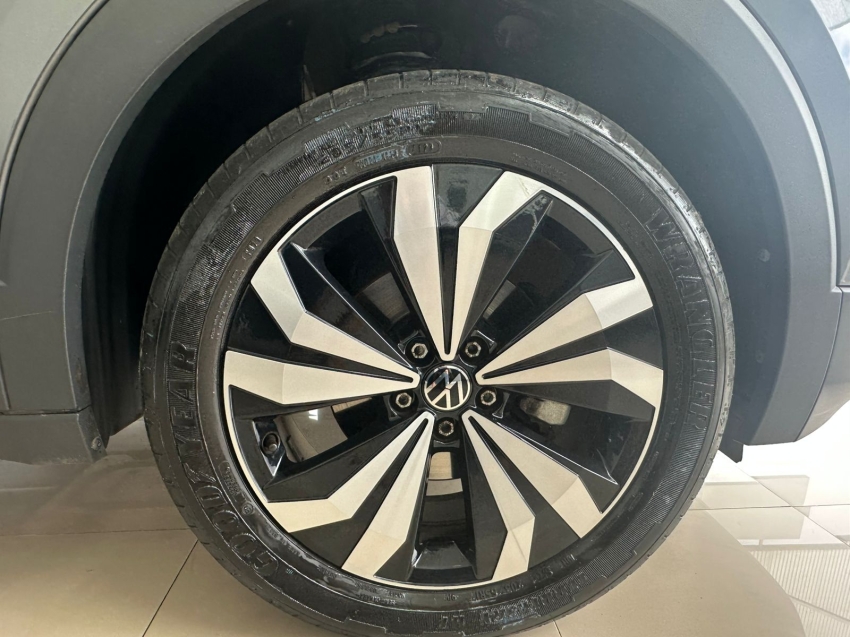 volkswagen t-cross 1.0 200 tsi total flex comfortline automatico 4p 202420