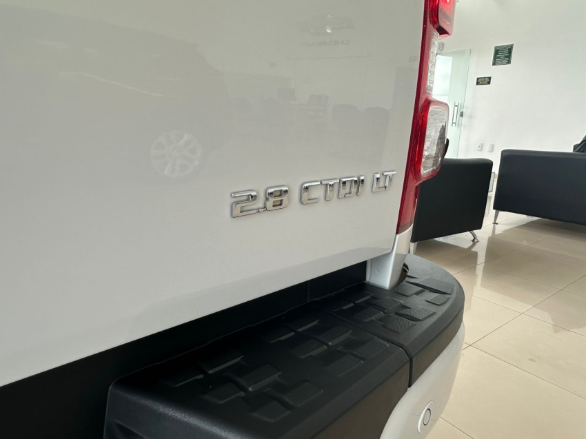 chevrolet s10 2.8 16v turbo diesel lt cd 4x4 automatico 4p 202421