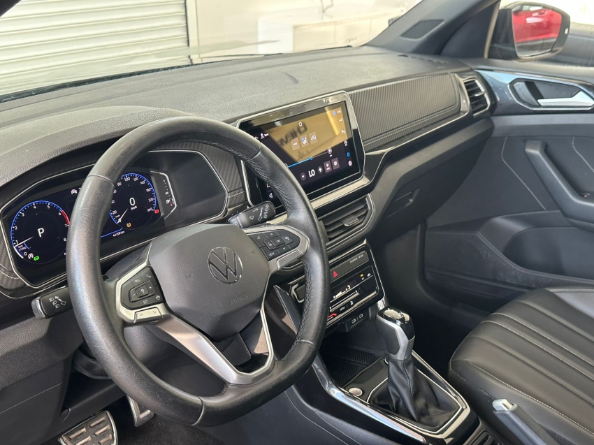 volkswagen t-cross 1.4 250 tsi total flex highline automatico 4p 202510