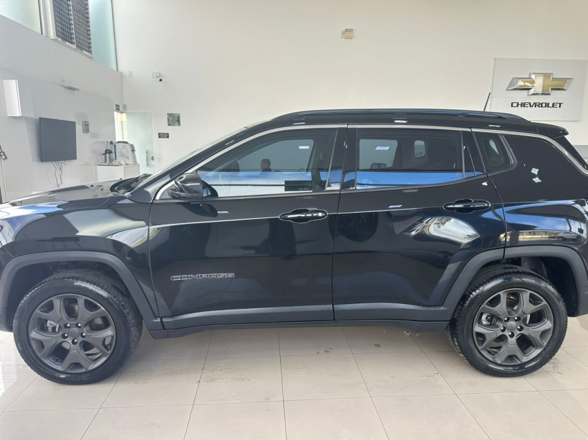 jeep compass 2.0 16v diesel longitude 4x4 automatico 4p 20216