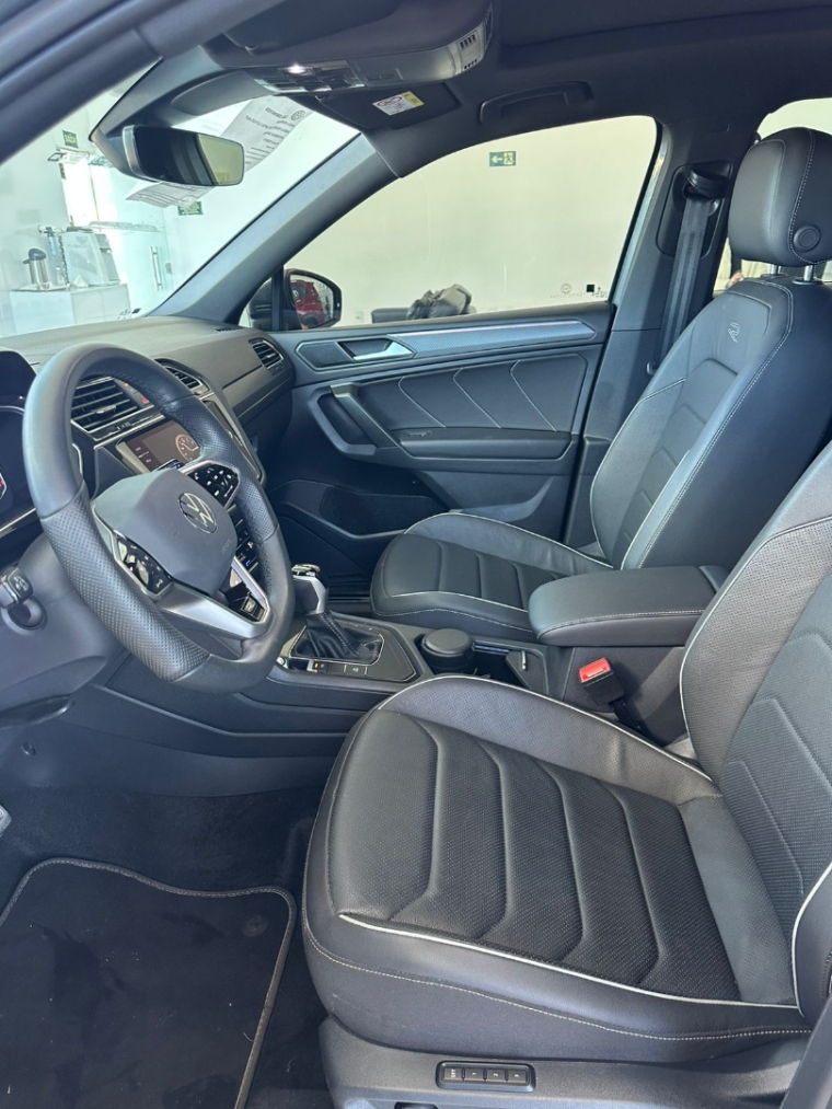 volkswagen tiguan 2.0 300 tsi gasolina allspace r-line automatico 4p 202512