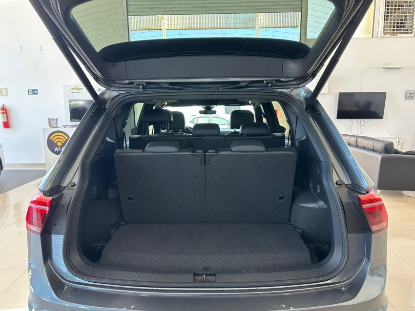 volkswagen tiguan 2.0 300 tsi gasolina allspace r-line automatico 4p 20255