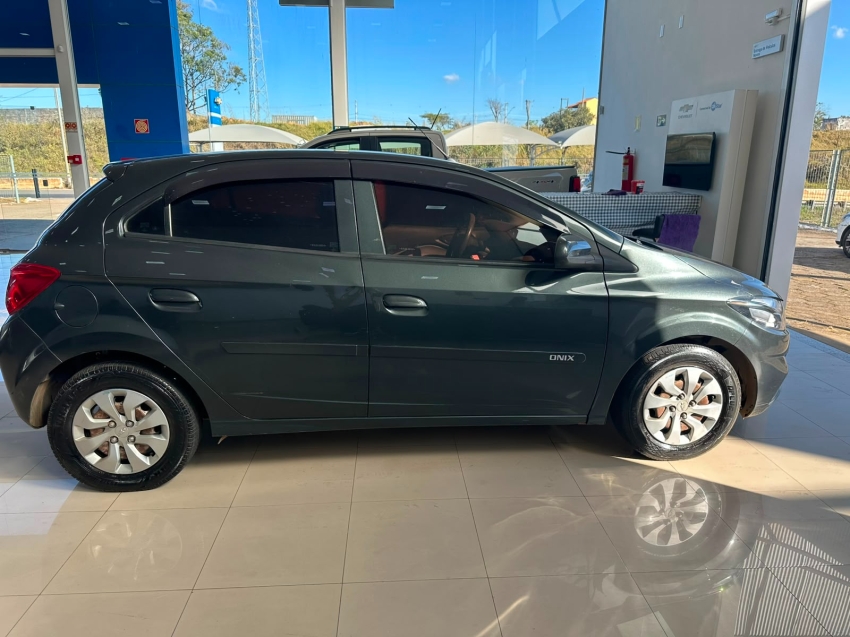 chevrolet onix 1.0 mpfi lt 8v flex 4p manual 20194