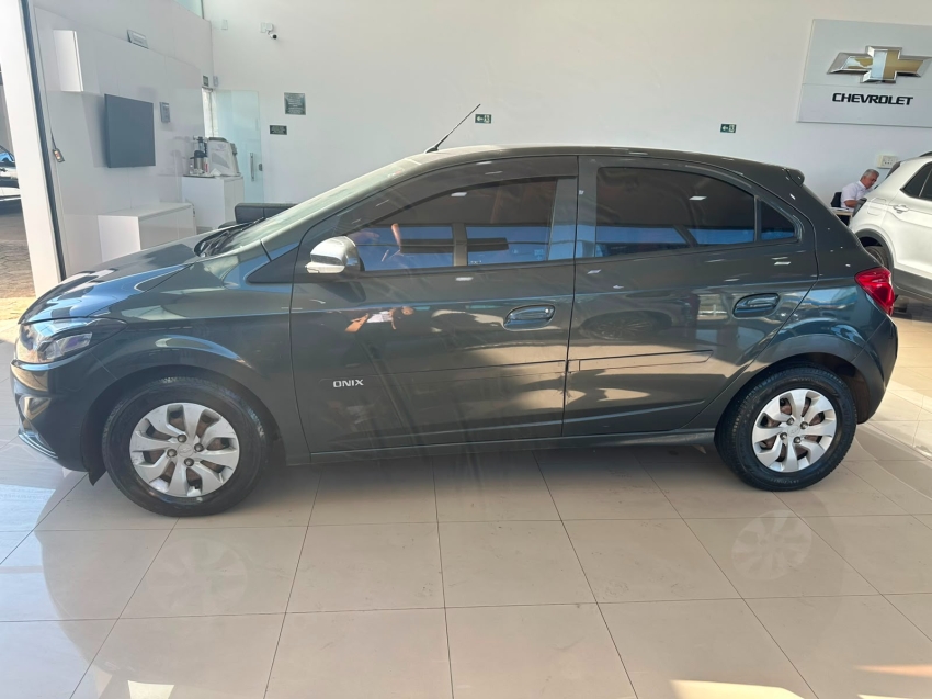 chevrolet onix 1.0 mpfi lt 8v flex 4p manual 20195