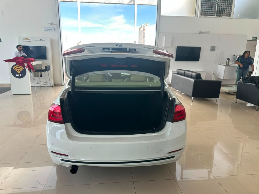 bmw 320i 2.0 sport 16v turbo active flex 4p automatico 1.2 201811