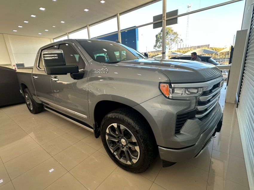 chevrolet silverado 5.3 v8 gasolina 1500 high country 4x4 automatico 4p 202611