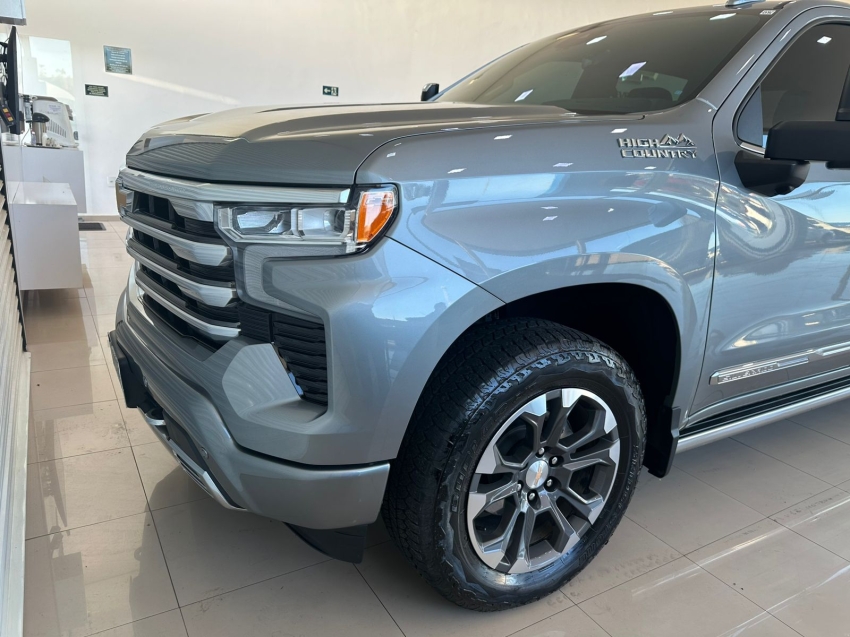 chevrolet silverado 5.3 v8 gasolina 1500 high country 4x4 automatico 4p 202612