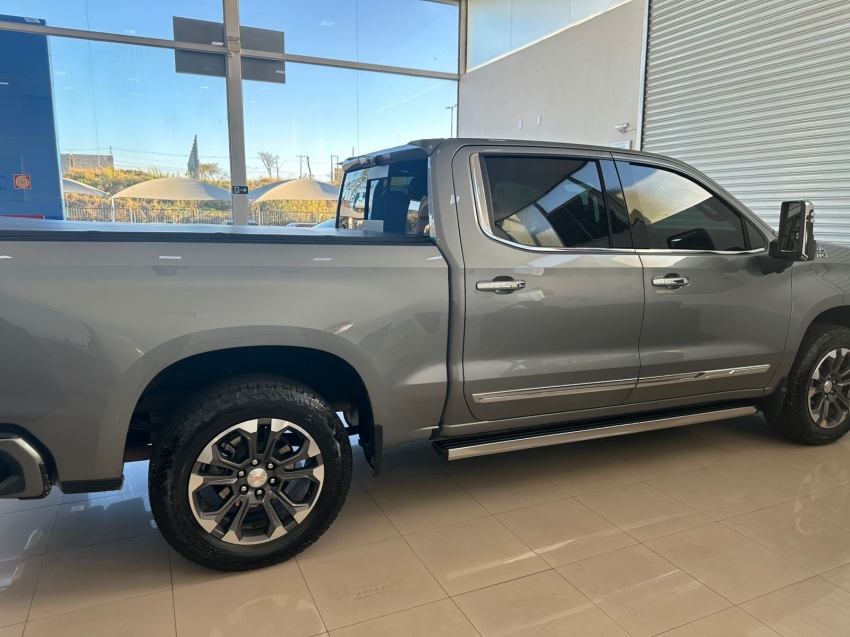 chevrolet silverado 5.3 v8 gasolina 1500 high country 4x4 automatico 4p 202610