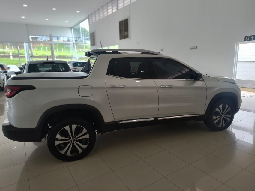 fiat toro 2.0 16v turbo diesel volcano 4wd at9 4p automatico 20254