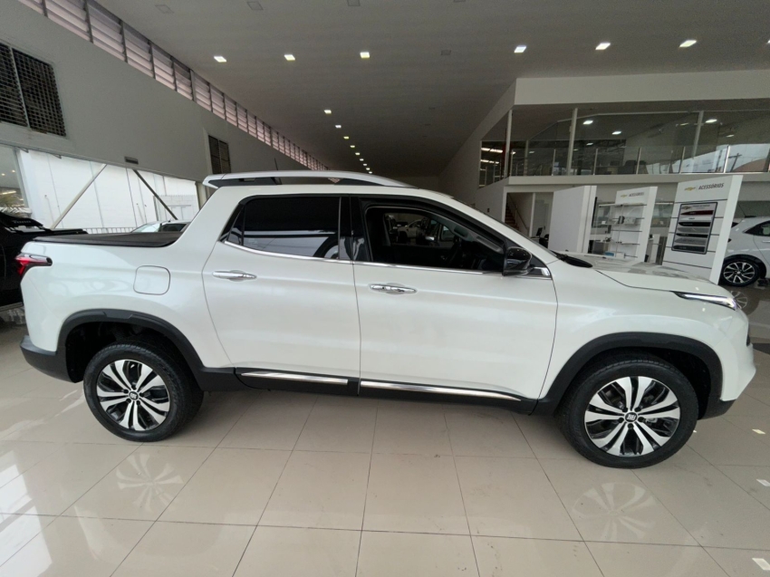 fiat toro 2.0 16v turbo diesel volcano 4wd at9 4p automatico 20254