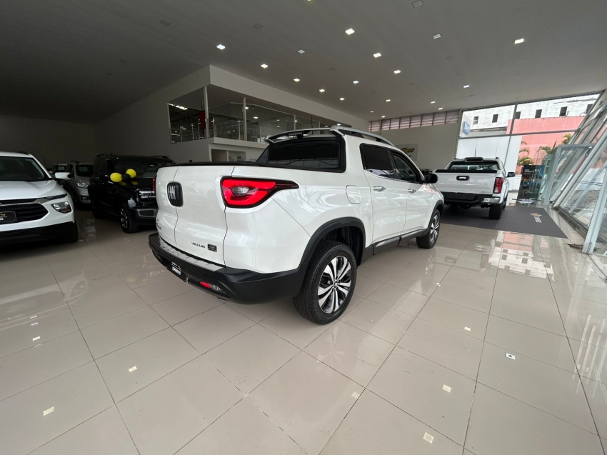 fiat toro 2.0 16v turbo diesel volcano 4wd at9 4p automatico 20255