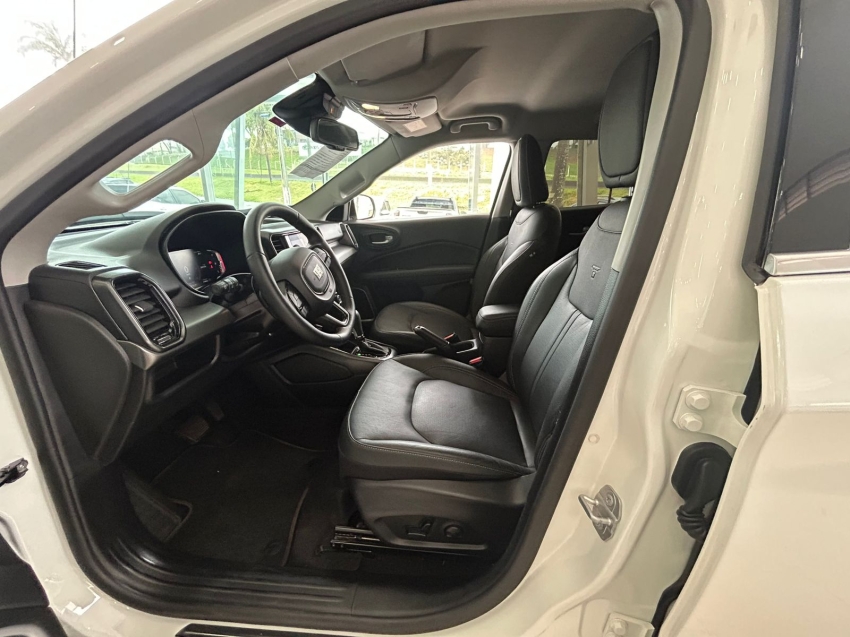 fiat toro 2.0 16v turbo diesel volcano 4wd at9 4p automatico 20259