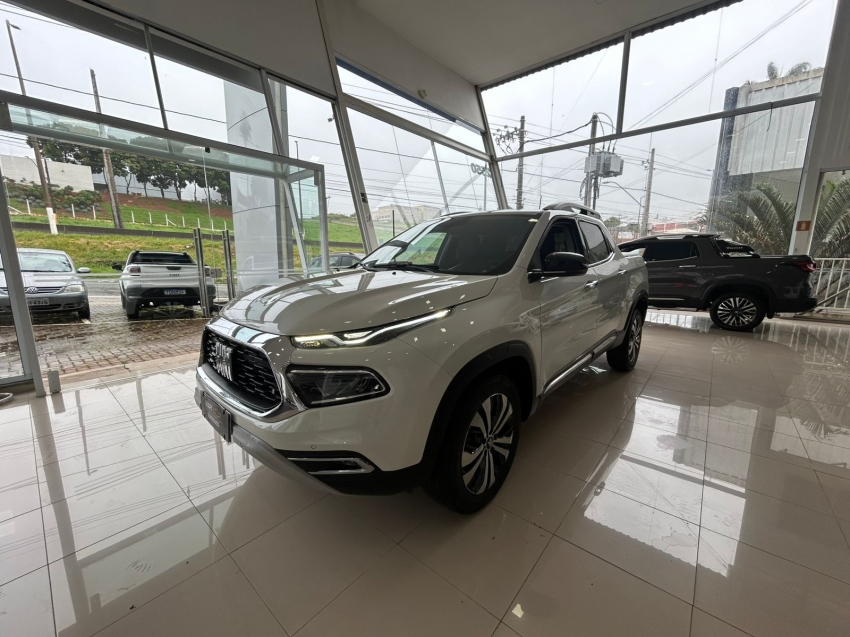 fiat toro 2.0 16v turbo diesel volcano 4wd at9 4p automatico 20251