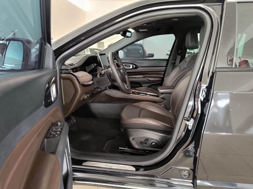 jeep commander 2.0 td380 turbo diesel overland at9 4p automatico 202217