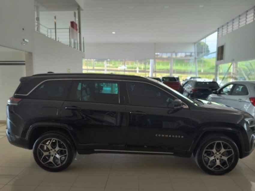 jeep commander 2.0 td380 turbo diesel overland at9 4p automatico 20225