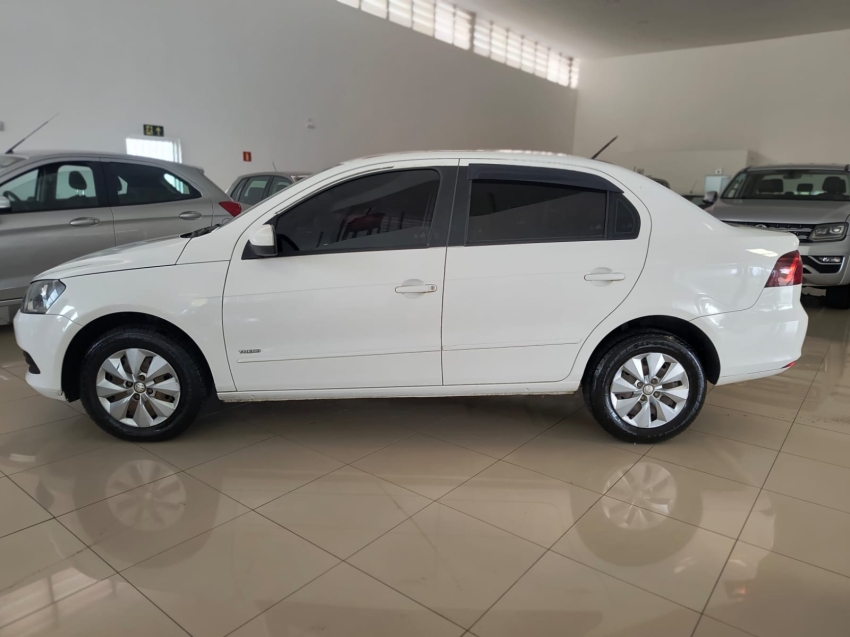 volkswagen voyage 1.0 mi 8v flex 4p manual 20142