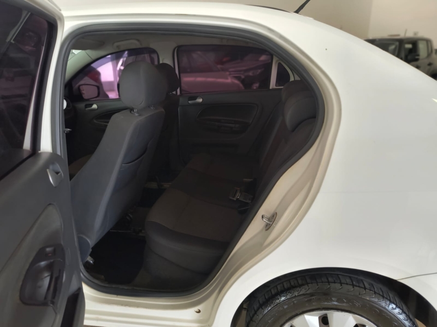 volkswagen voyage 1.0 mi 8v flex 4p manual 201411