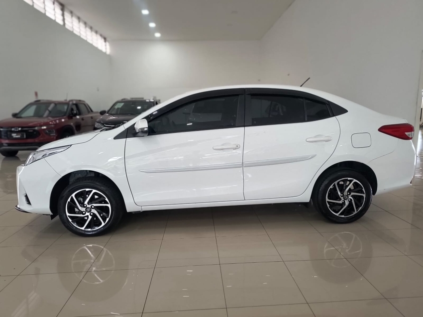 toyota yaris 1.5 16v flex sedan xl multidrive 4p automatico 20242