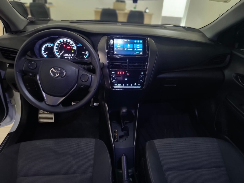 toyota yaris 1.5 16v flex sedan xl multidrive 4p automatico 202411