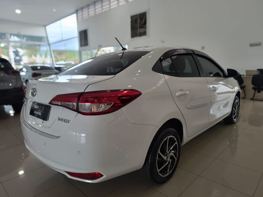 toyota yaris 1.5 16v flex sedan xl multidrive 4p automatico 20245