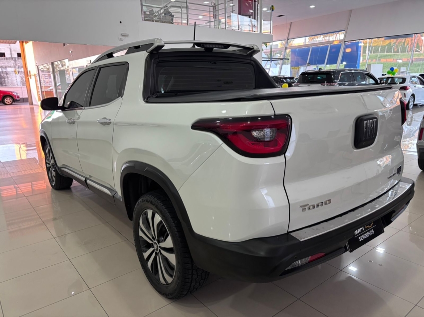 fiat toro 2.0 16v turbo diesel volcano 4wd at9 4p automatico 20243
