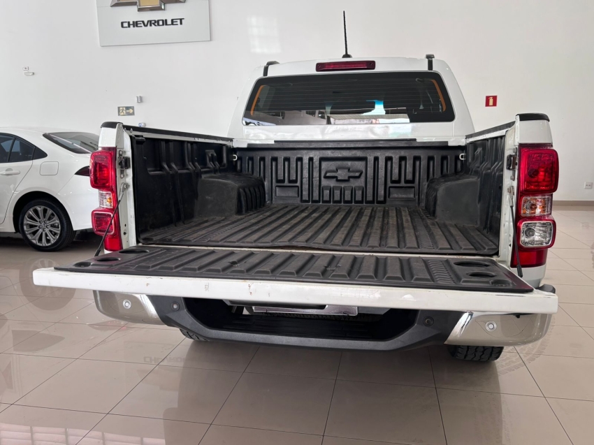 chevrolet s10 2.8 16v turbo diesel ltz cd 4x4 automatico 5p 202316