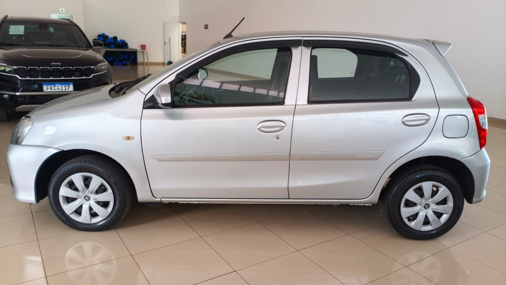 toyota etios 1.3 x 16v flex 4p manual 20182