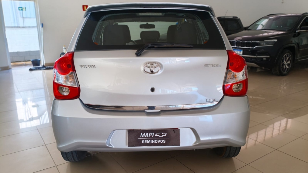 toyota etios 1.3 x 16v flex 4p manual 20184