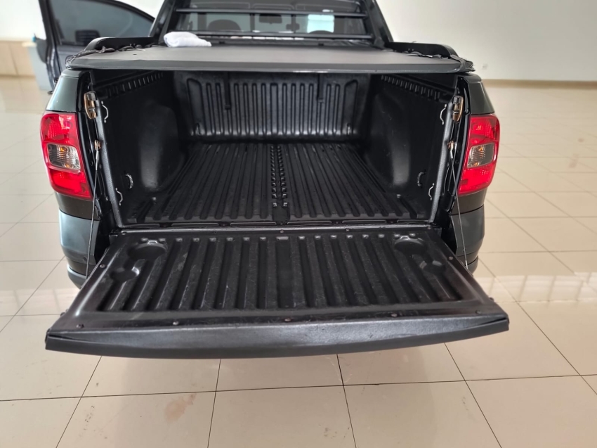 volkswagen saveiro 1.6 cross ce 8v flex 2p manual 1.5 201414