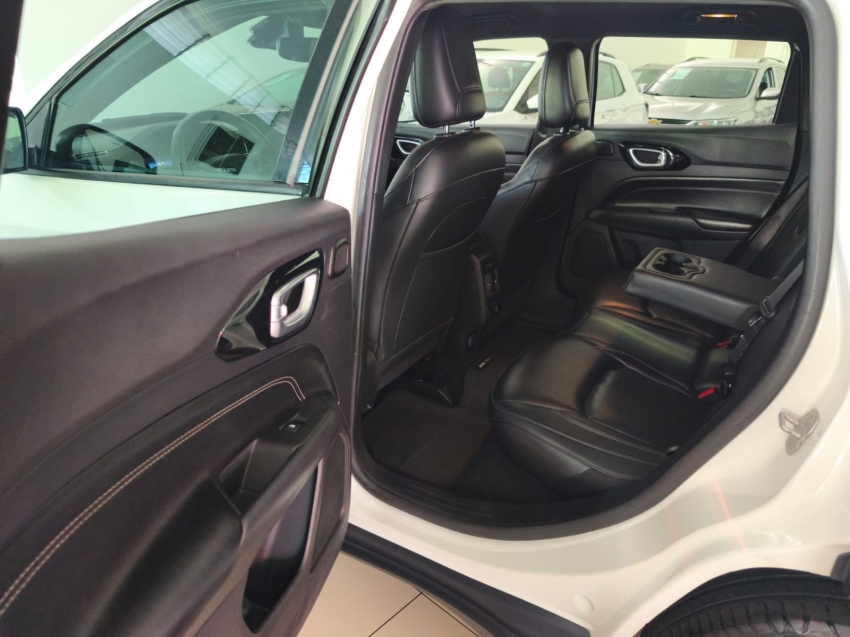 jeep compass 1.3 t270 turbo flex longitude at6 4p automatico 202212