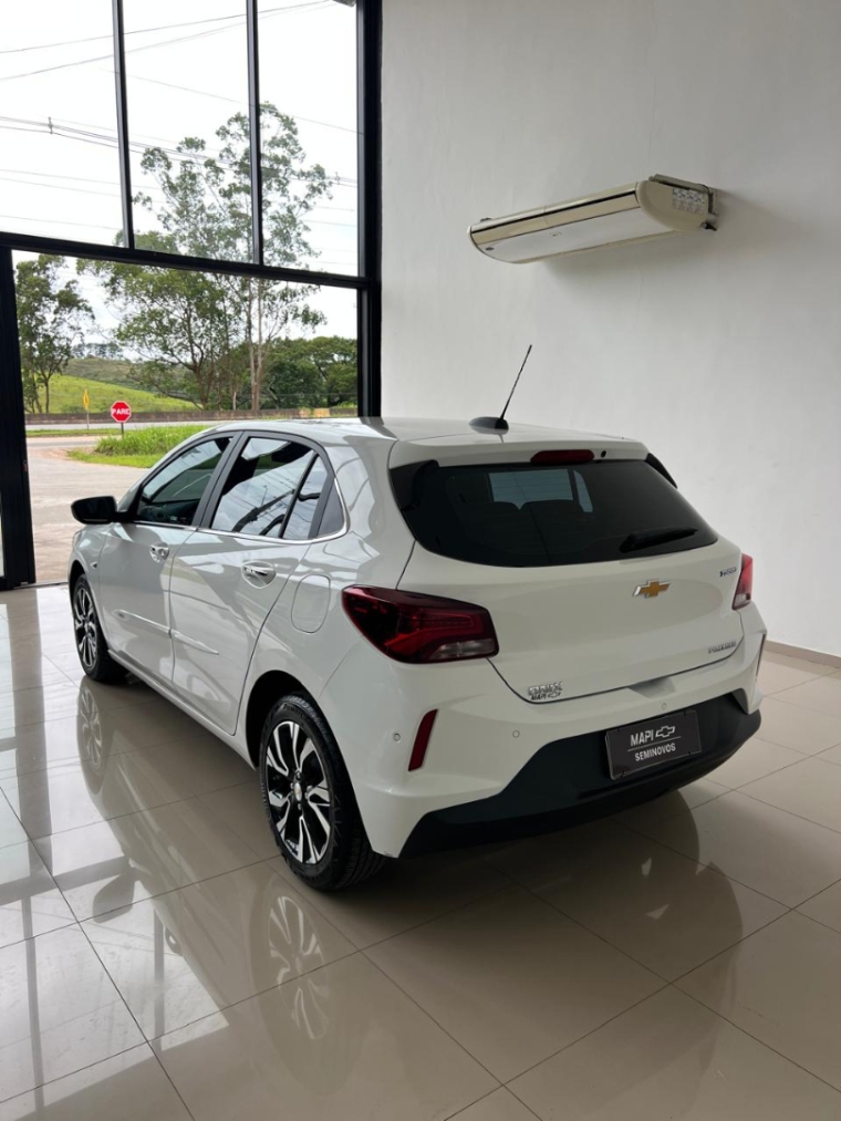 chevrolet onix 1.0 turbo flex premier automatico 4p 20244
