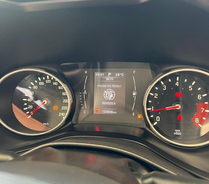 fiat toro 1.8 16v evo flex freedom open edition at6 4p automatico 201710