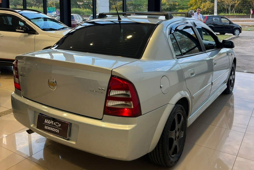 chevrolet astra 2.0 mpfi advantage sedan 8v flex 4p manual 200711