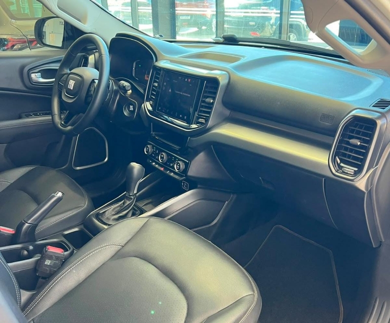 fiat toro 2.0 16v turbo diesel volcano 4wd at9 4p automatico 20257