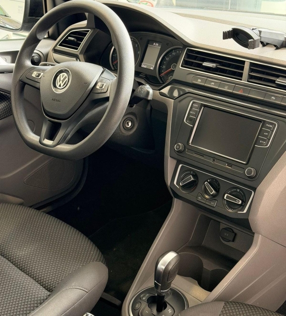 volkswagen voyage 1.6 msi totalflex comfortline 4p i-motion flex automatico 20188