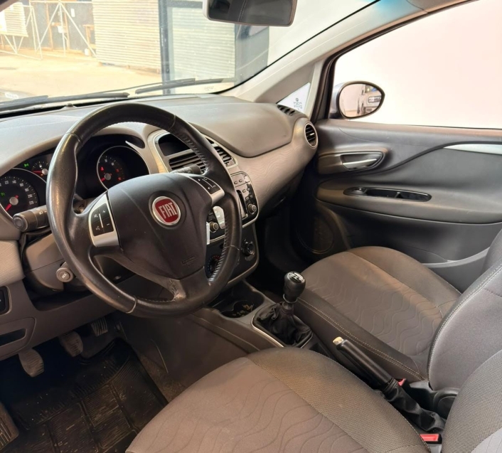 fiat punto 1.6 essence 16v flex 4p manual 20174