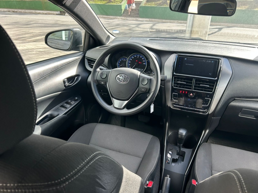 toyota yaris 1.5 16v flex xl multidrive 4p automatico 20258