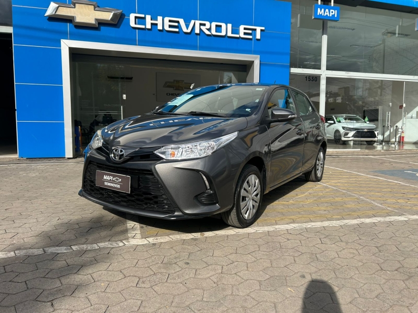 toyota yaris 1.5 16v flex xl multidrive 4p automatico 2025