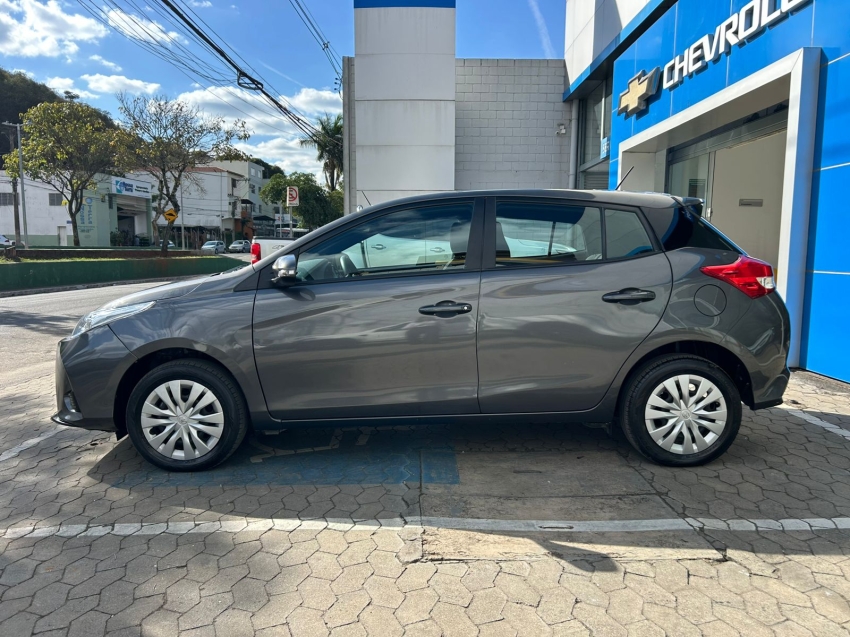 toyota yaris 1.5 16v flex xl multidrive 4p automatico 20251