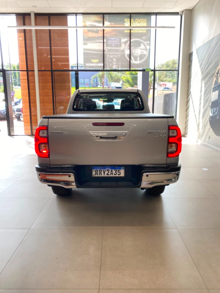 toyota hilux 2.8 d-4d turbo diesel cd srx 4x4 automatico 4p 20233