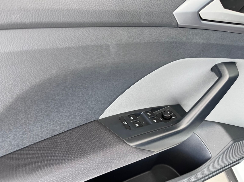 volkswagen t-cross 1.0 200 tsi total flex comfortline automatico 4p 202015